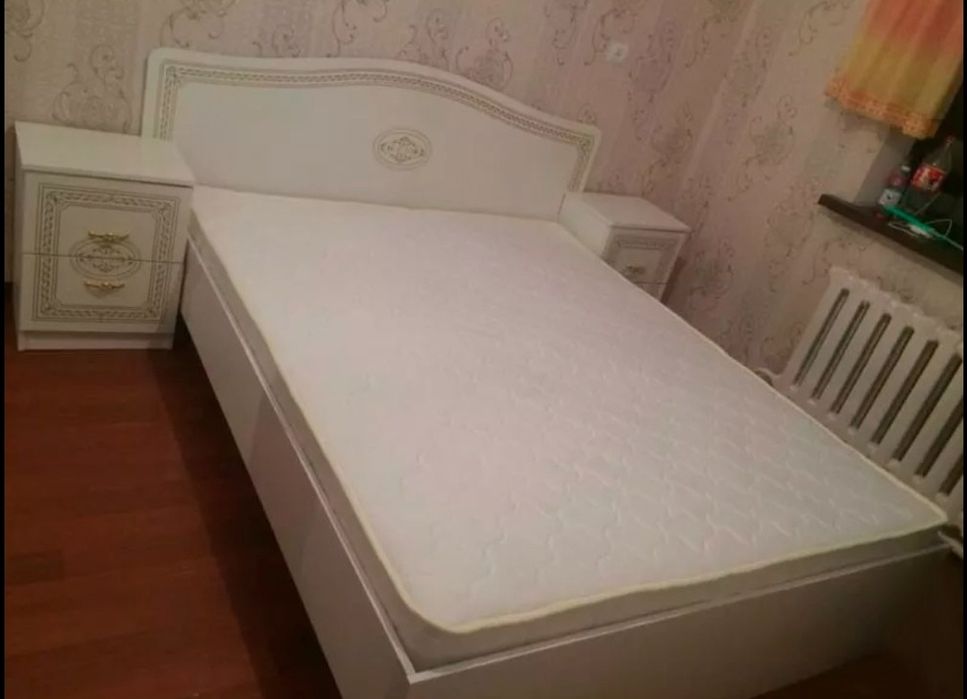Кровать двухспальная