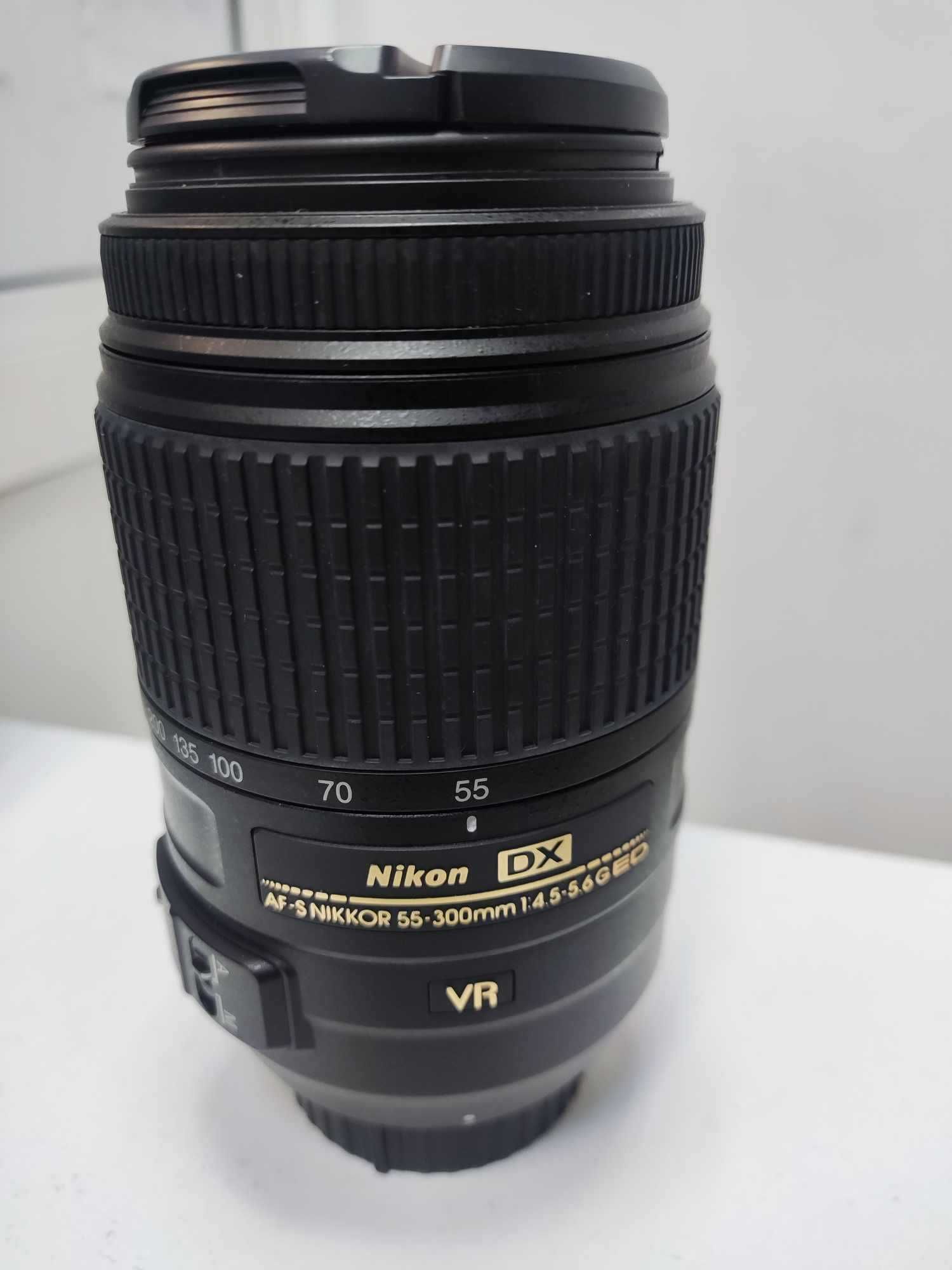 (Ag43) Obiectiv Nikon 55-300 mm 1.4 : 4.5-5.6