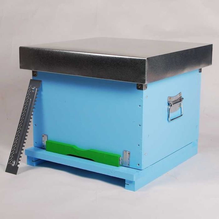 Vand stupi ( lazi ) de albine complete 12 rame nou