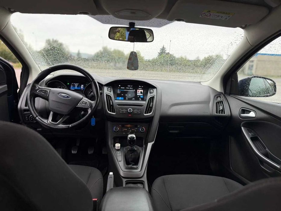 Negociabi Ford Focus 2017 Trend1.0 EcoBoost 100CP.manuala - carte Ford