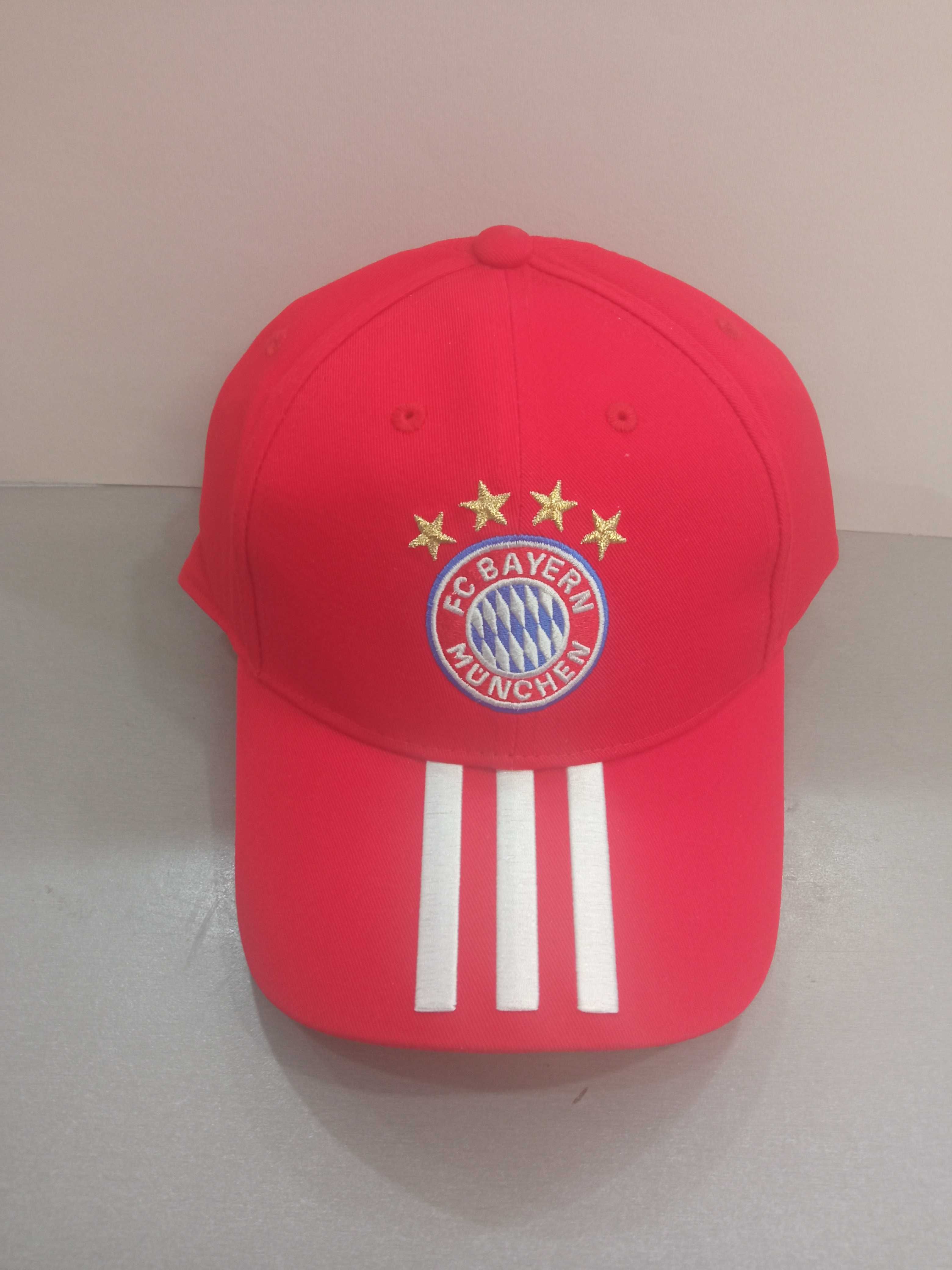 Adidas Bayern München.Шапки с козирка.Нови.Оригинал.