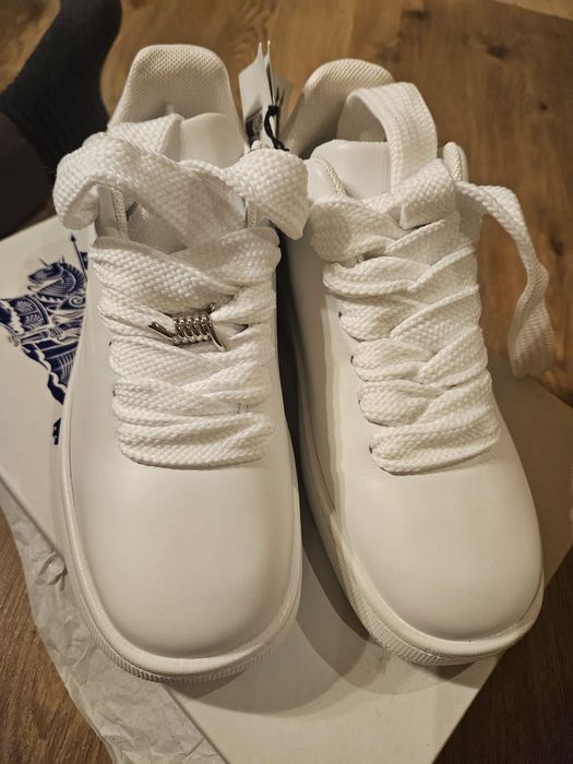Adidași Burberry, 41,piele,100%originali