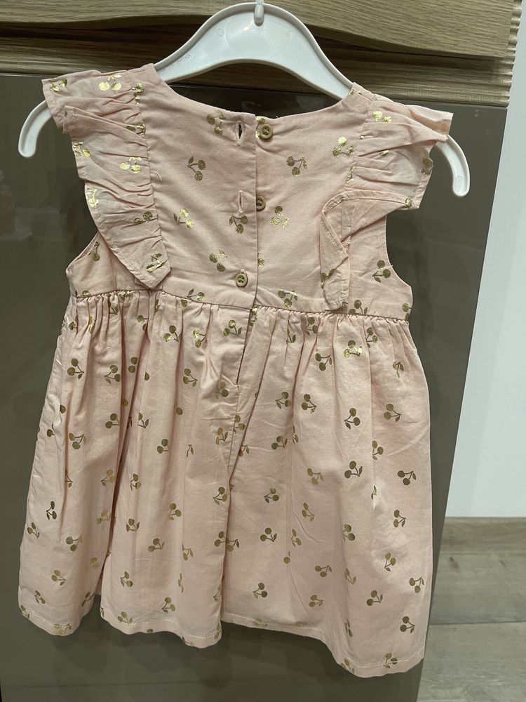 Роклички 68,74 - HM, Guess