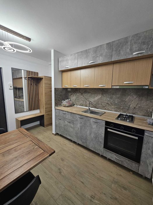 Apartament etaj 1,Smirodava,cu 2 camere și living