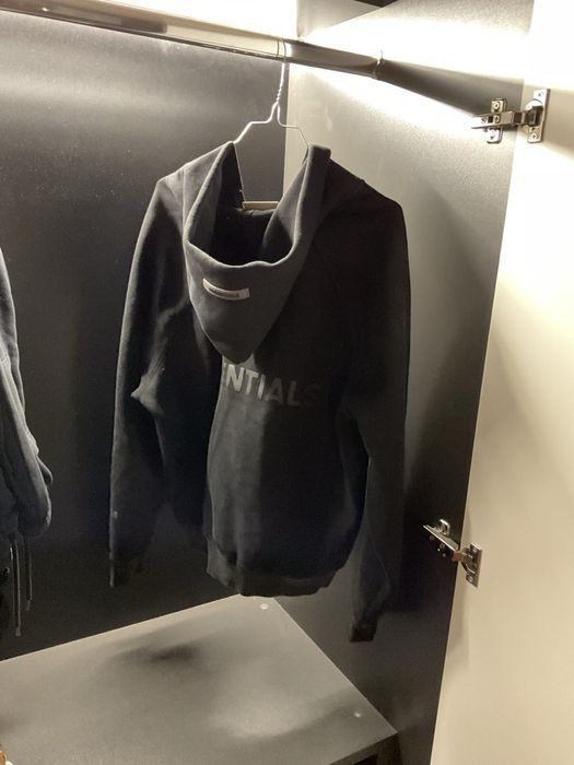 Essential S съучер и тениска