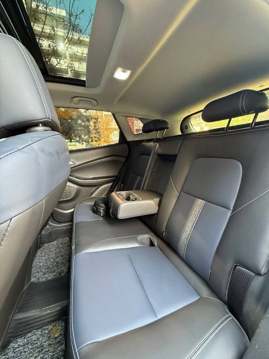 Tracker Premier 2021/2022 (China) 325T