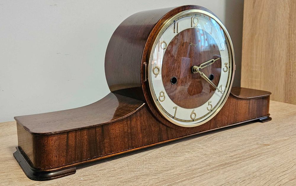 Ceas de semineu cu pendul Kienzle