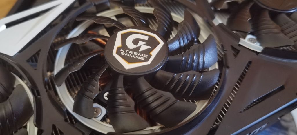 Видео карта Nvidia Geforce GTX 970 4GB
