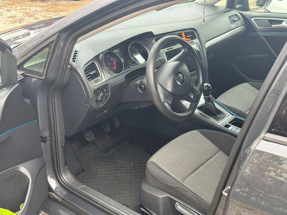 Inchiriere Auto Masini de Inchiriat  Rent a car Bucuresti Aeroport