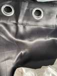 Draperii lungi negre
