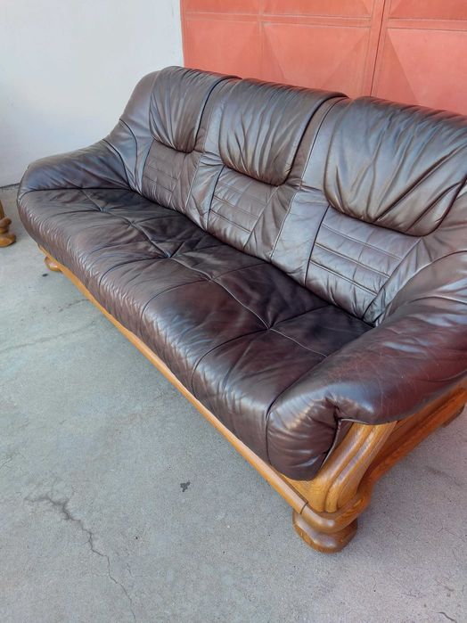 Кожени дивани и фотьойли