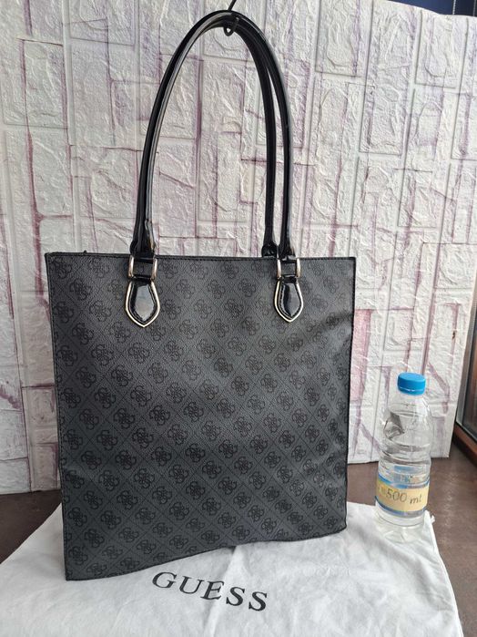 дамска чанта GUESS,сива голяма чанта,гес