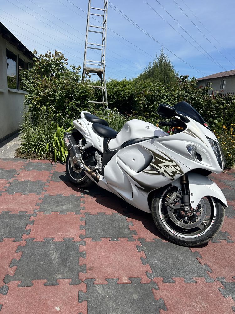 Suzuki Hayabusa gsx 1300 r an 2011