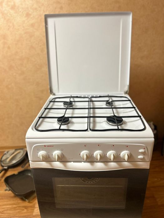 Продам газовую плиту