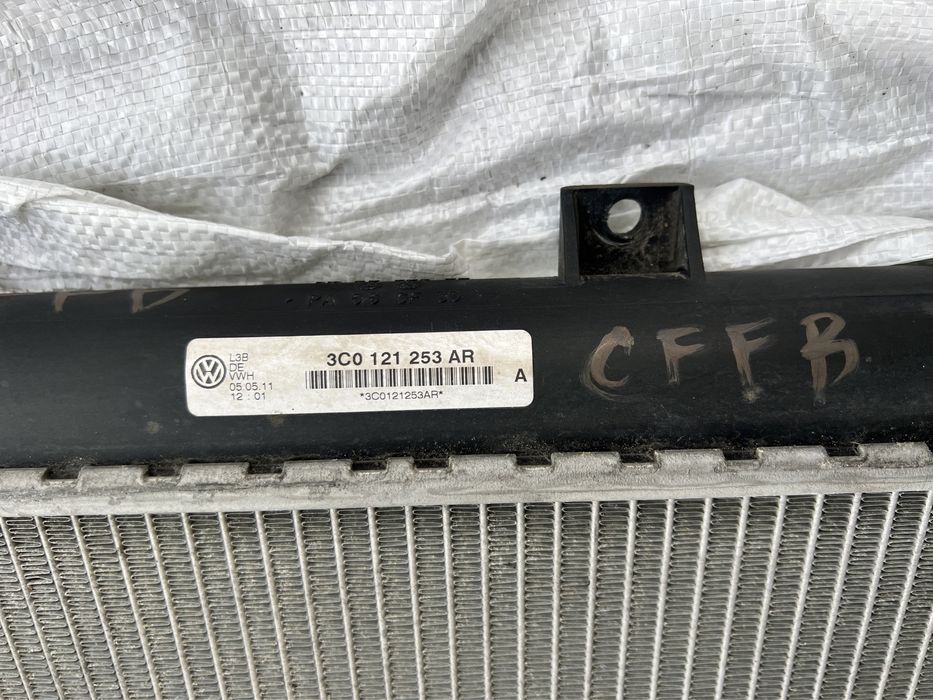 Radiator racire apa vw passat b7 cod motor cffb euro5 3c0121253ar