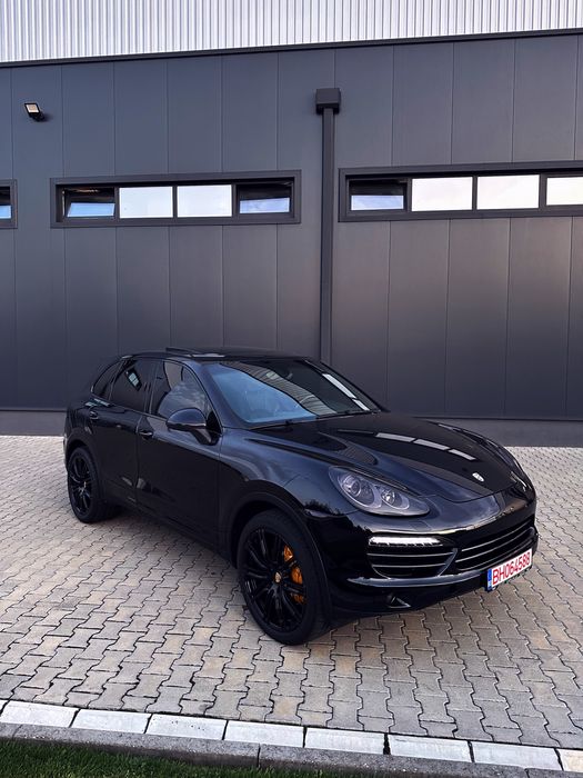 Vând Porsche Cayenne 2011 3.0d