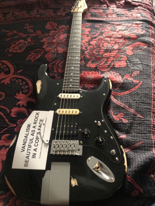 Вандализм страт Курта Кобейна. Продажа и обмен