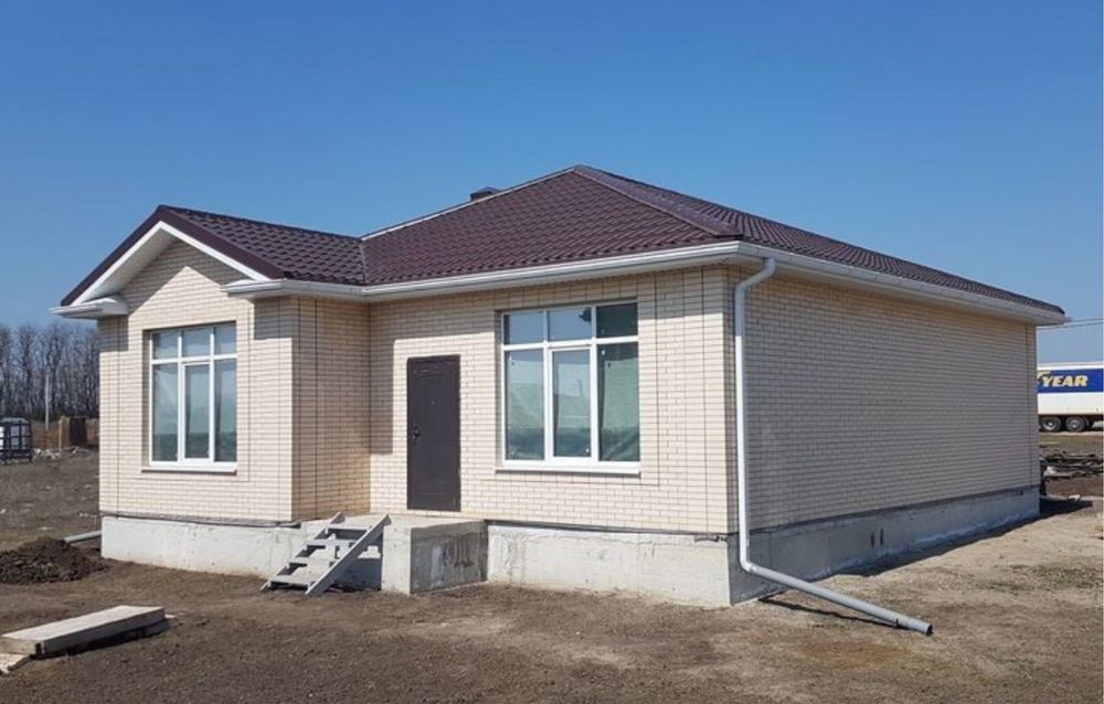 Case pe structura metalica la comanda