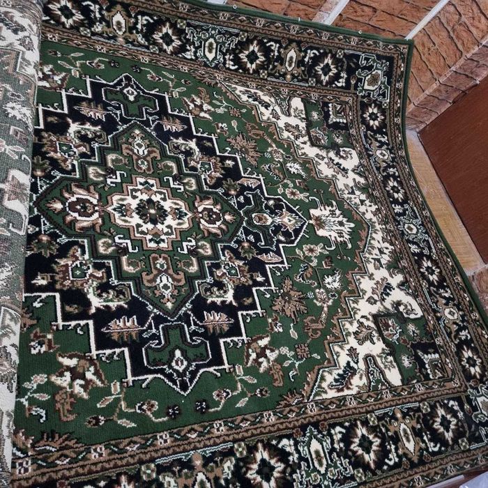 Продам ковёр размером 2.92х2.0