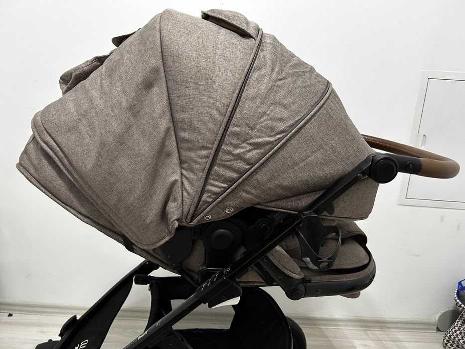 Продается коляска два в одном.