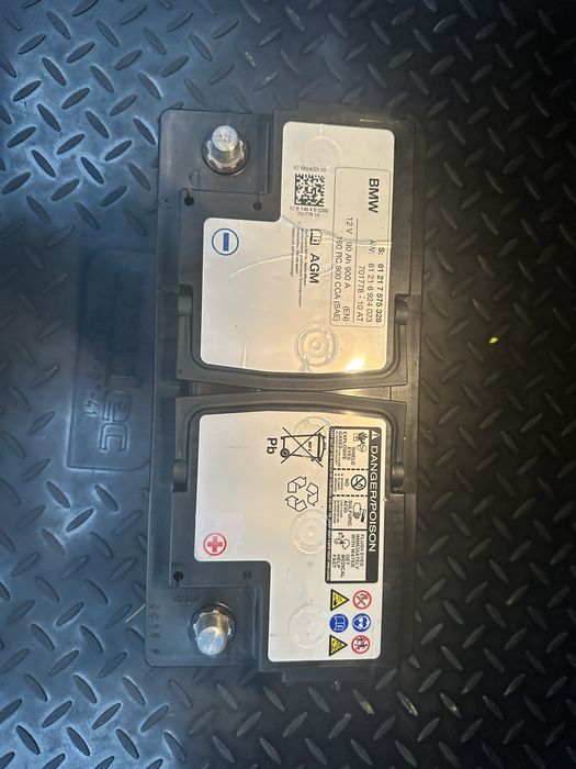 Vand baterie de bmw sau pentru alte masini cu Start-stop