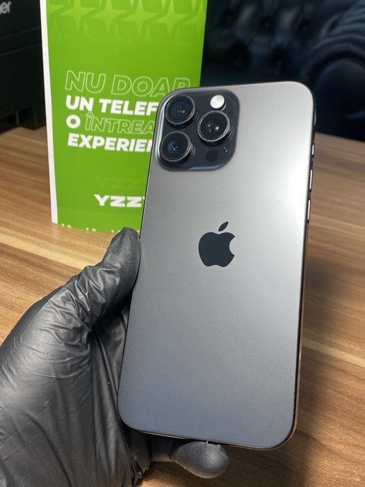 iPhone 16 Pro Max • 256 GB • Black Titanium