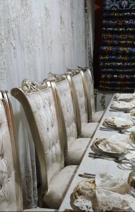 Xurram stol stul kamplekt 800 $ yangi toza yongoq daraxtidan