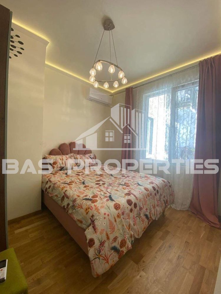 Дава се под наем Двустаен апартамент в София, Център - 55 кв.м за 840 € - Снимка #6