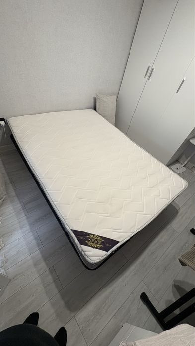 Продам Матрас б/у в хорошем состоянии
