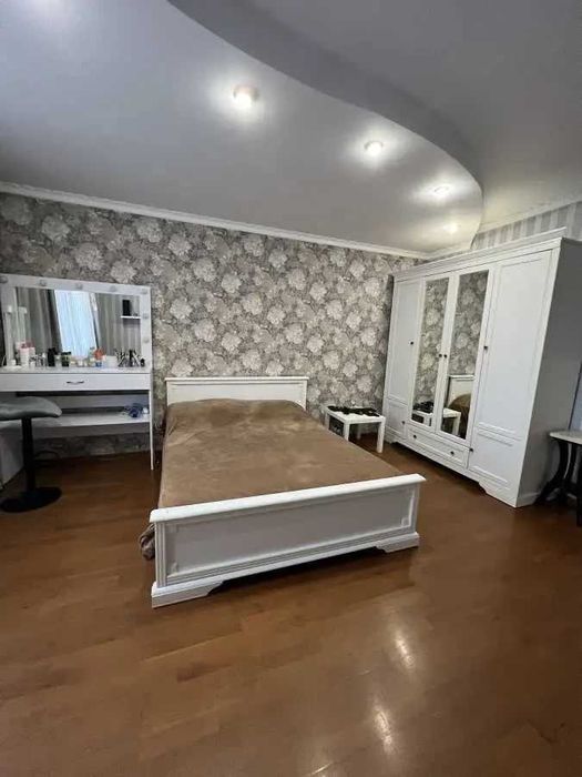 Двустаен имот в кв.Надежда 4