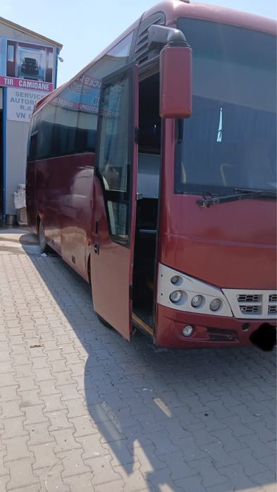 Vand microbuze transport persoane