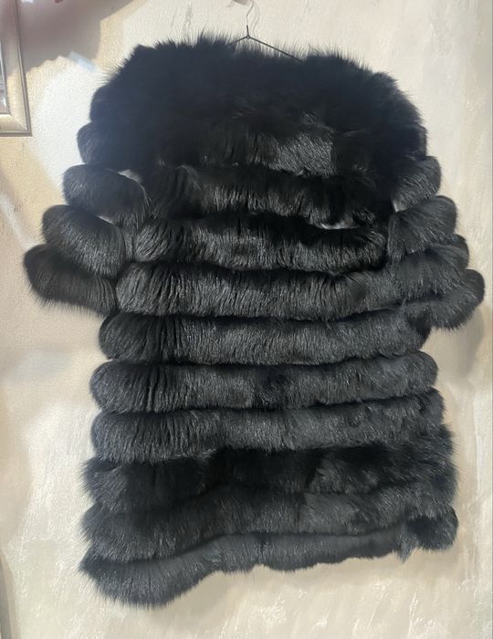 Blană naturală neagră