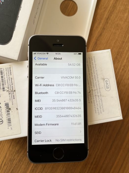 Iphone se 64gb,без icloud,фабрично отключен към всички мрежи