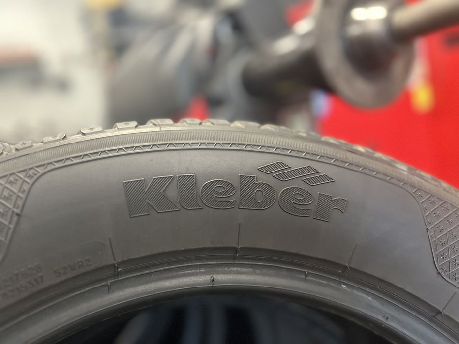 Зимни гуми 235/55 R17 Kleber