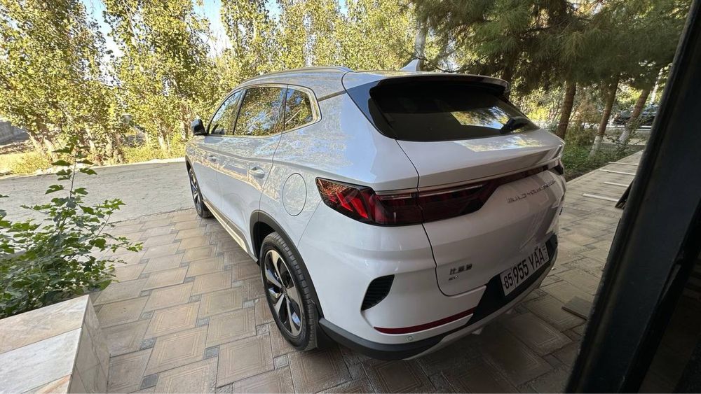 BYD SONG plus flegship