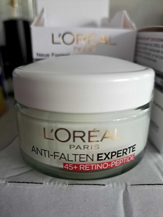 Кремове против бръчки 45+,55+,65+