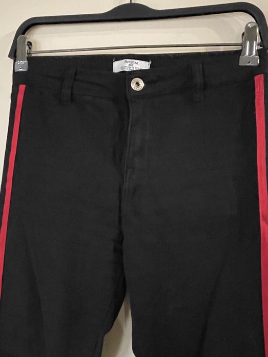 Лот дамски черни панталони Bershka