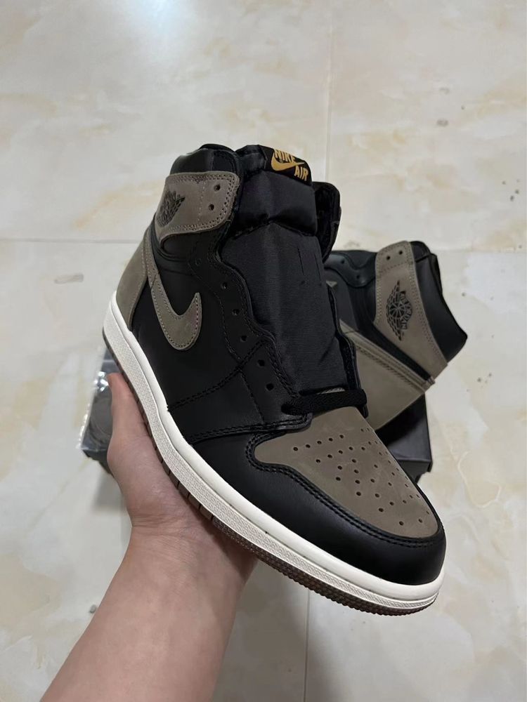 Air Jordan 1 Retro High “Palomino”