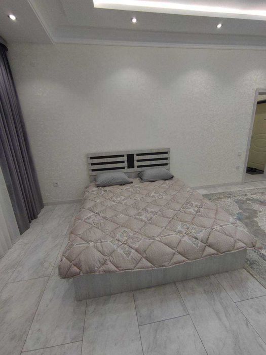 Продам квартиру на массиве Ялангач