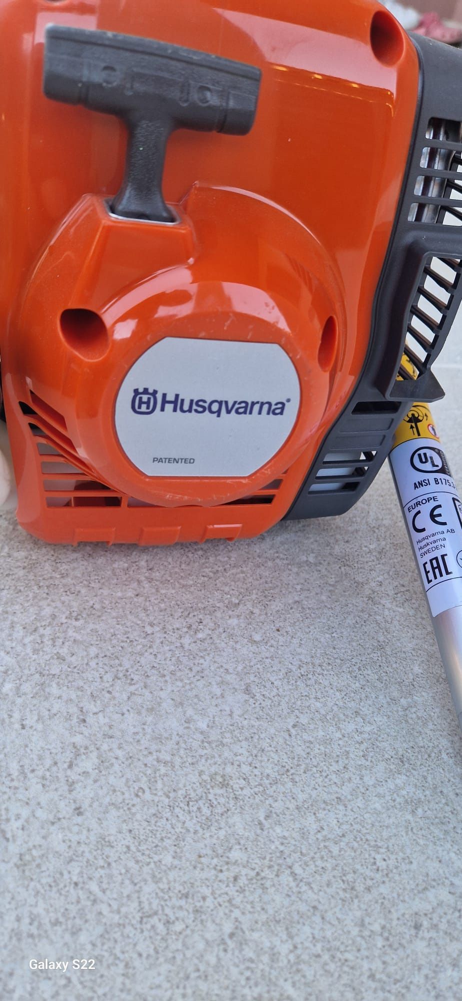 Husqvarna motocoasă pe benzină