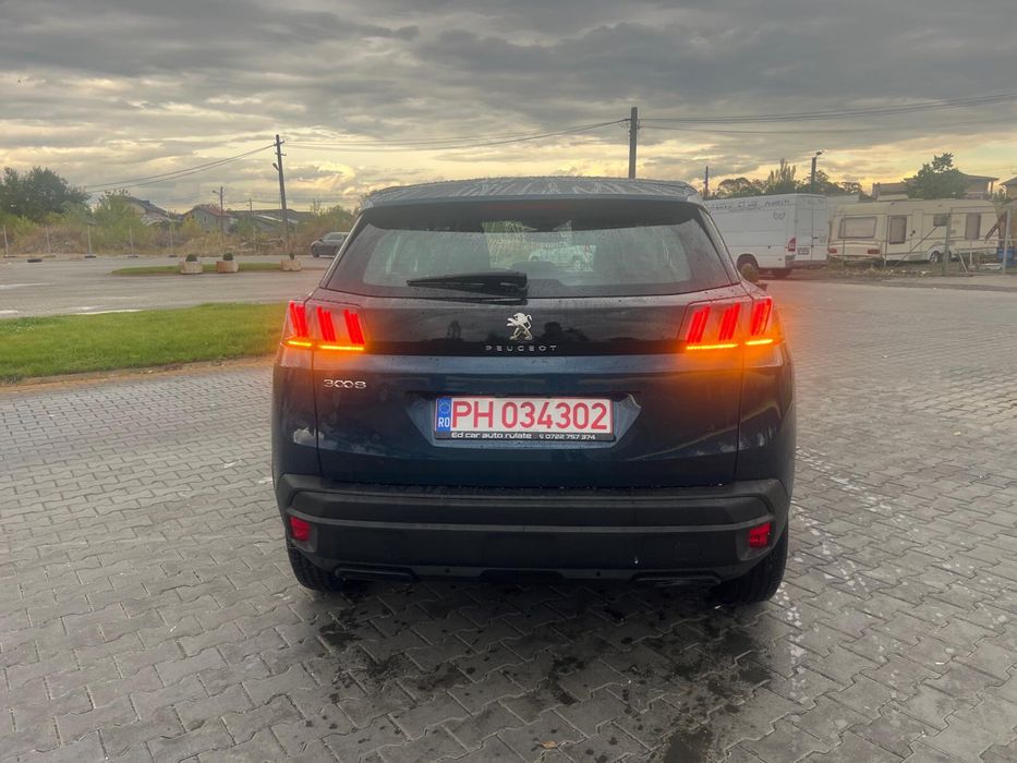Vand Peugeot 3008 2021 / 1.5 diesel / 120.000 km