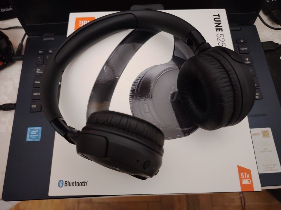 Căști audio Bluetooth JBL noi , ofertă