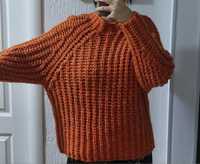 Милый вязанный свитер