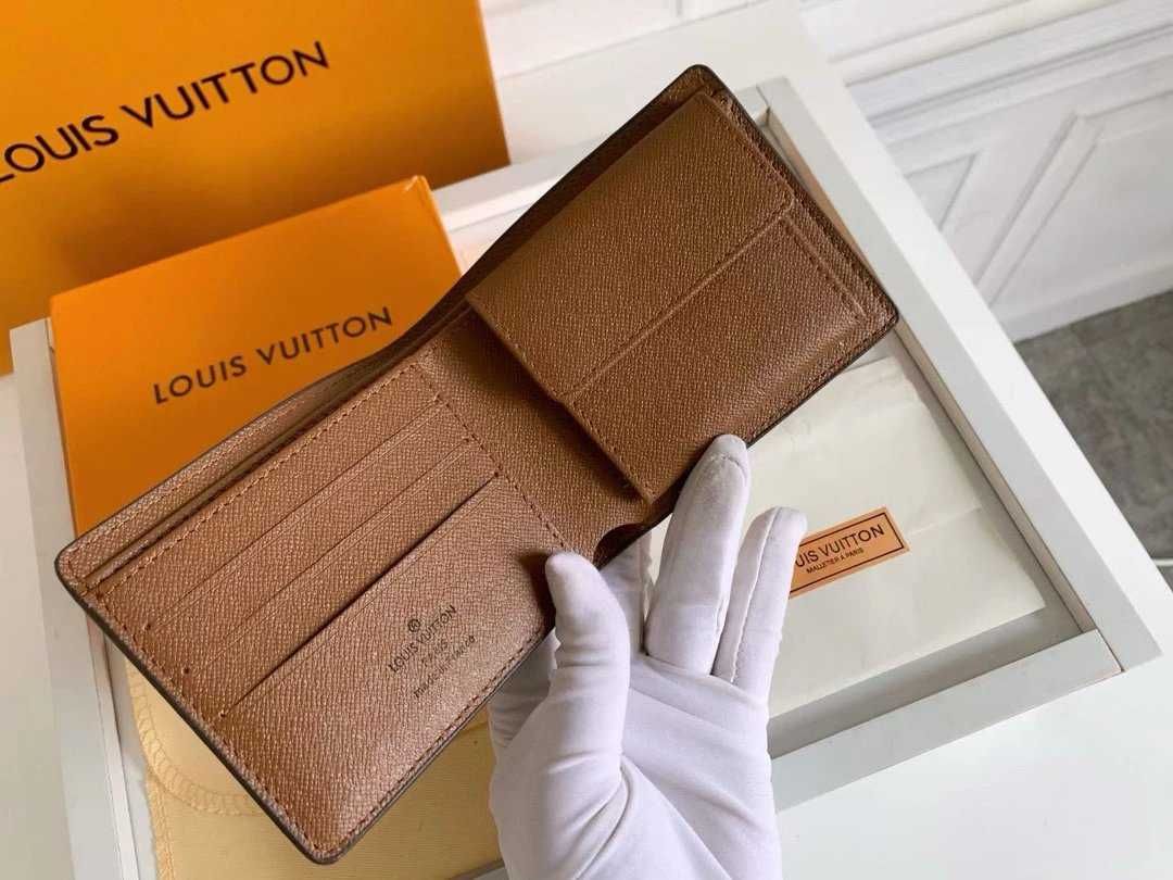 Portofel Louis Vuitton Barbati | Toate accesoriile incluse