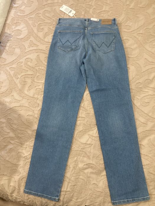 Дънки wrangler body despoke