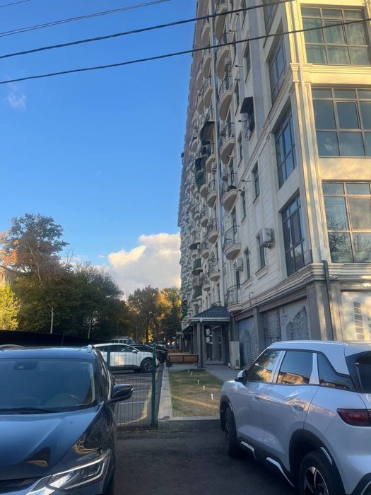 Yunusobod 4-Kvartal Metro Oldida Faqat Qizla