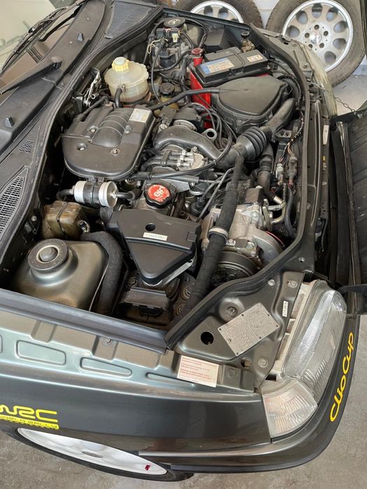 Clio Bacarra, istoric , 0 taxe , reconditionata total.