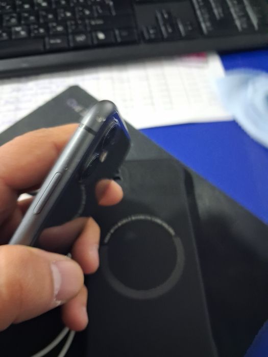 Iphone 11 64/100 sim+e-sim