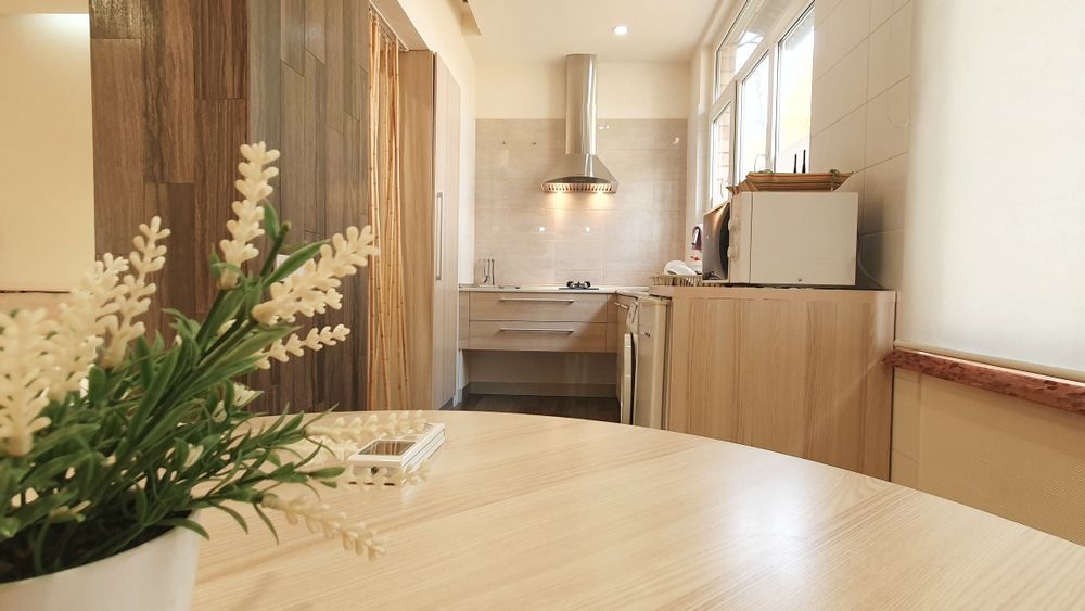 Сдаётся посуточно 1-комнатная на Ц4. Центр, чисто, конфидециально.