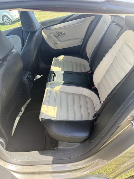 Vând passat cc 18 benzină